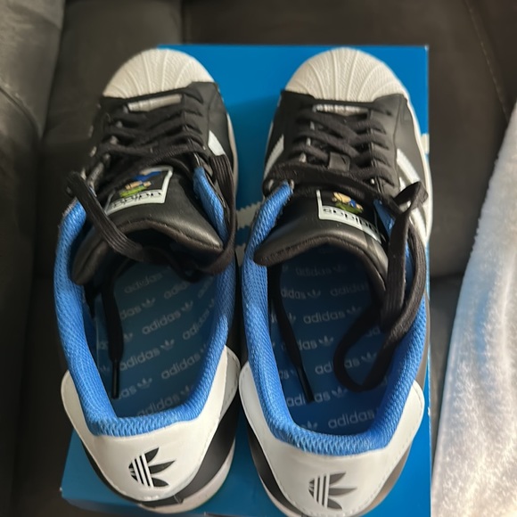 COPY - Limited Superstar size 8.5 M Adidas - Picture 6 of 11